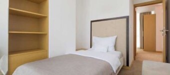 Velan Lodge