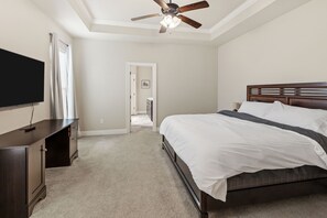 3 dormitorios, tabla de planchar con plancha, wifi y ropa de cama