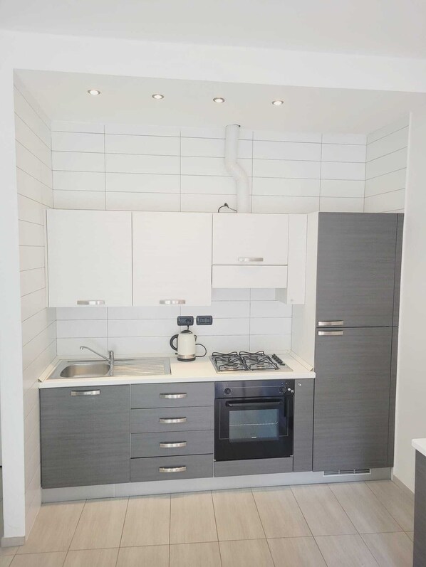 Oven, stovetop