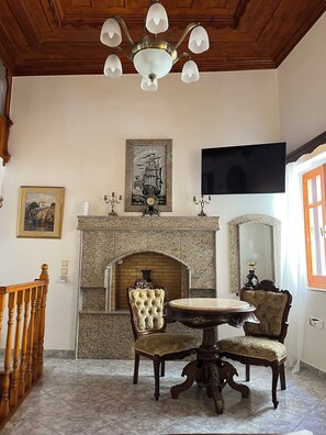 Dining - A Spacious Traditional Two-Storey House in Symi (Symi)