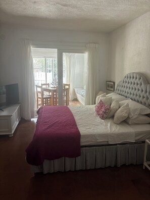 1 bedroom, iron/ironing board, WiFi, bed sheets