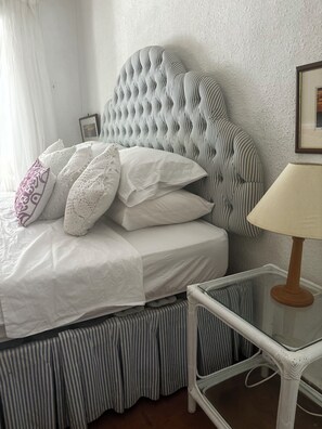 1 bedroom, iron/ironing board, WiFi, bed sheets - Apartment in a peaceful setting in Jesus, Ibiza yet close to the action (Can Bessó)