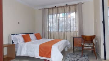 8 makuuhuonetta, Wi-Fi, vuodevaatteet