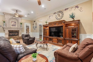 Smart TV - Desert Paradise Retreat | Luxe 5BR w/ Pool in Mesa (Mesa)