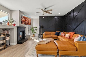 Smart TV, books - Chandler Escape w/ Pool Heat, Golf & Kid-Friendly (Chandler)