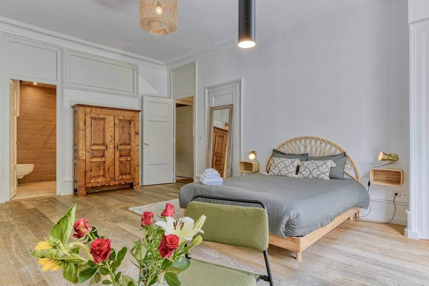 3 bedrooms, iron/ironing board, free WiFi, bed sheets