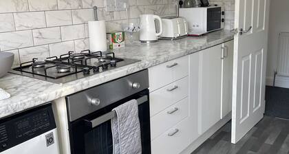 Two Bedroom Apartment situated near Silverburn shopping centre