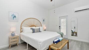 2 bedrooms, iron/ironing board, free WiFi, bed sheets