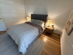 2 chambres, fer et planche à repasser, Wi-Fi gratuit, draps fournis