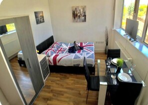 1 bedroom, iron/ironing board, WiFi, bed sheets