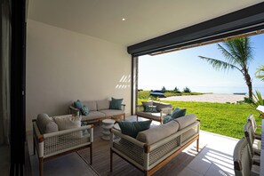 Interior - CasaWapa - Waterfront Apartment (Pointe d'Esny)