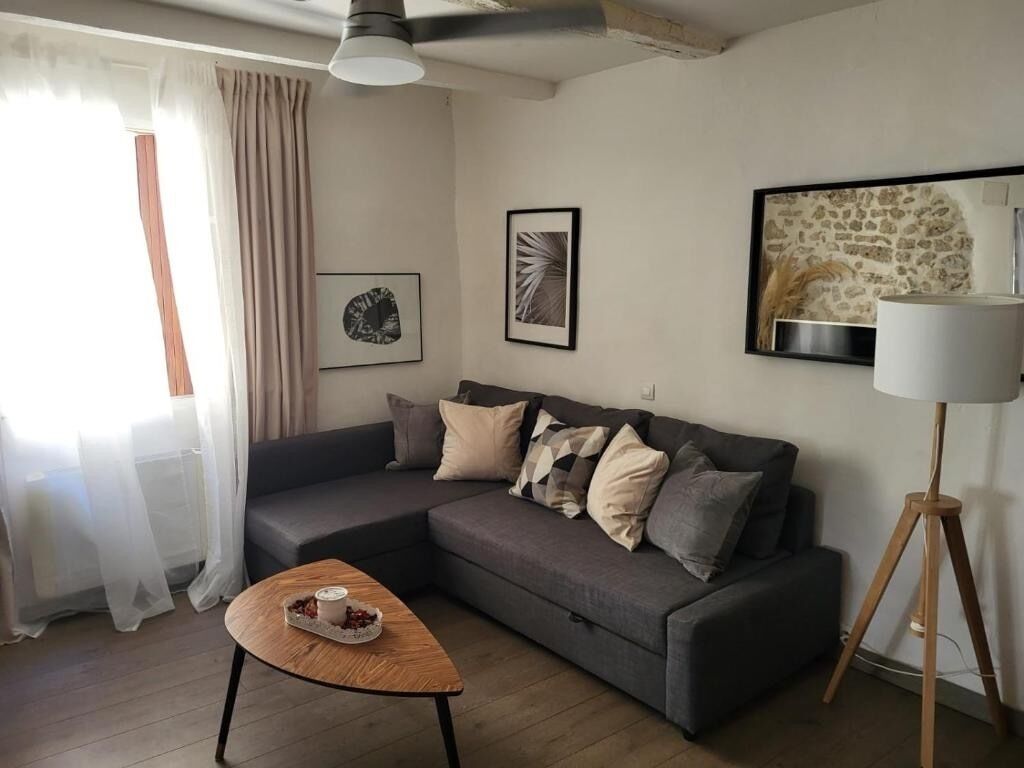 Télévision, livres, imprimantes