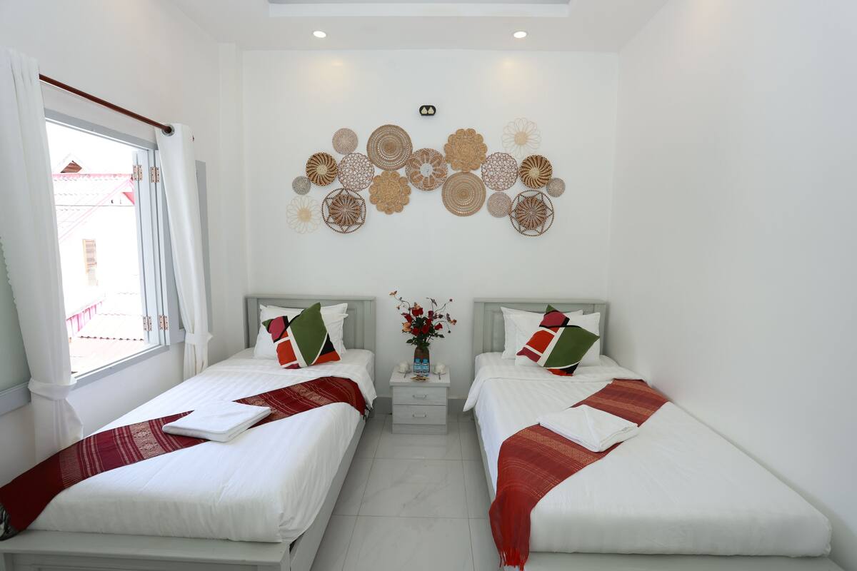 Deluxe Twin Room | Desk, WiFi (free)