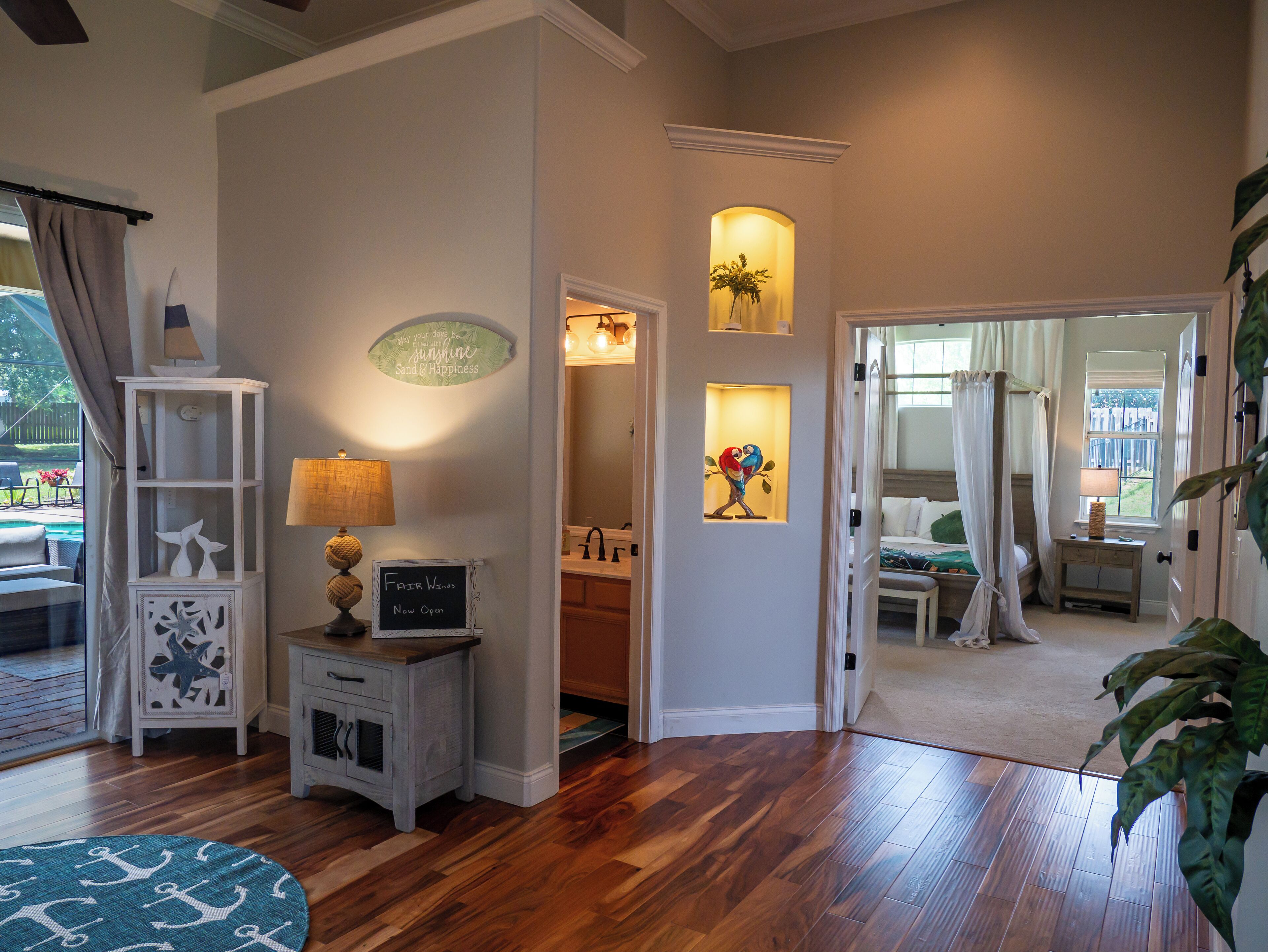 4 bedrooms, iron/ironing board, WiFi, bed sheets