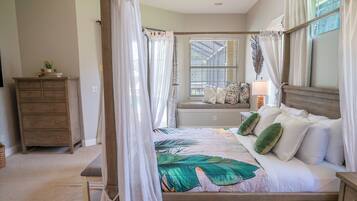 4 bedrooms, iron/ironing board, WiFi, bed sheets