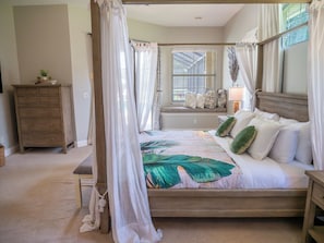 4 bedrooms, iron/ironing board, WiFi, bed sheets