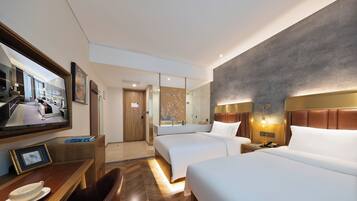 Elite Twin Room | Hypo-allergenic bedding, desk, laptop workspace, blackout drapes