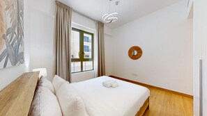 2 bedrooms, iron/ironing board, free WiFi, bed sheets