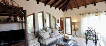 Casita Adelante - Luxury Casita