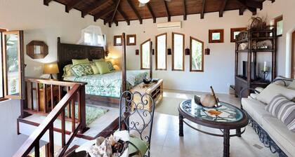 Casita Adelante - Luxury Casita