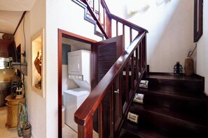 Interior - Casita Adelante - Luxury Casita (Parrot Tree)