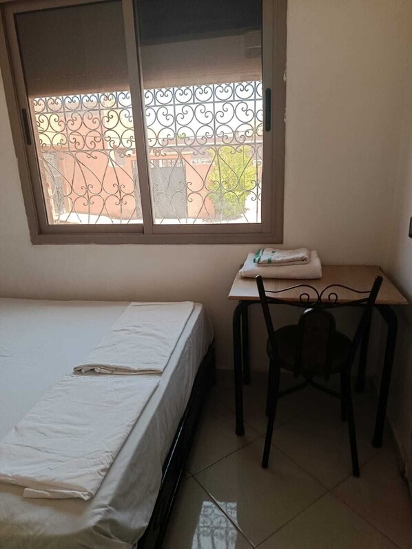 1 quarto, ferros/tábuas de passar roupa, Wi-Fi de cortesia