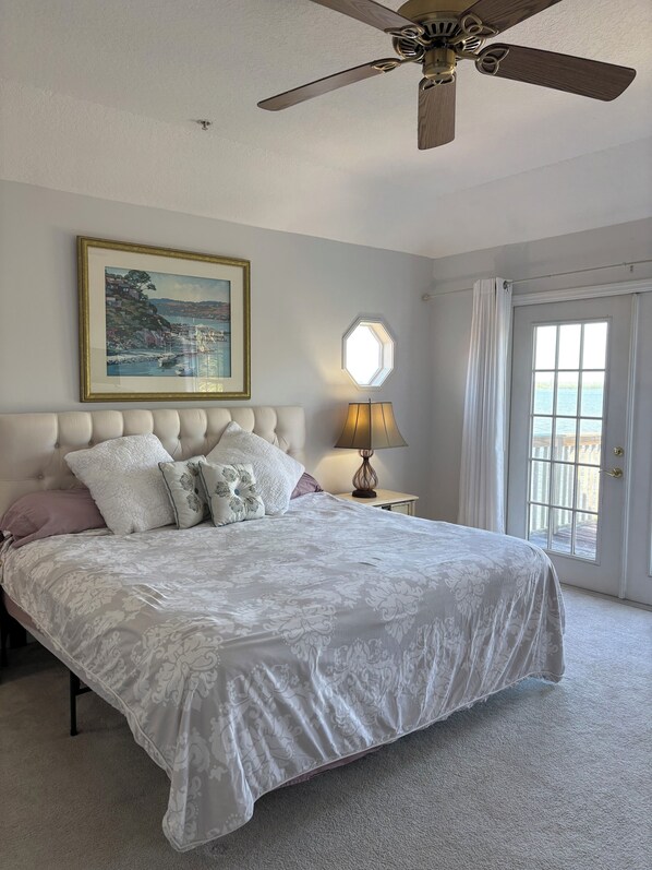 4 habitaciones, tabla de planchar con plancha, wifi y ropa de cama 