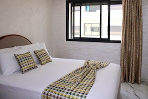 1 室のベッドルーム、アイロン / アイロン台、WiFi、ベッドシーツ