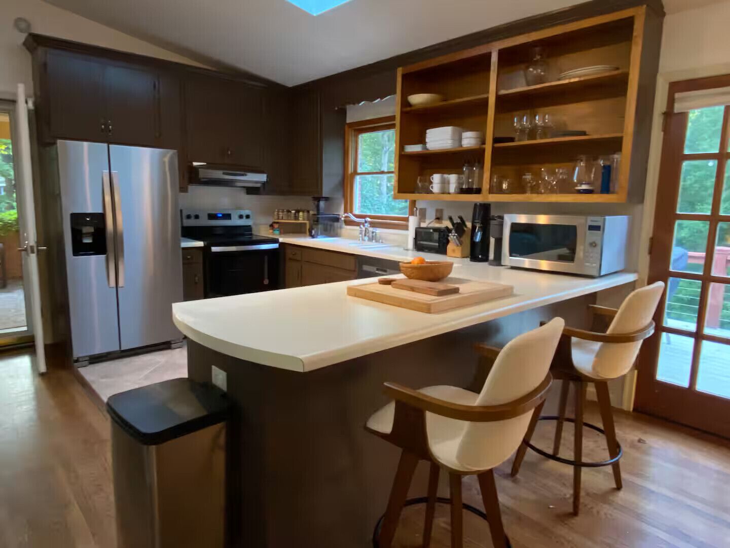 電子レンジ、オーブン、コンロ、食器洗い機