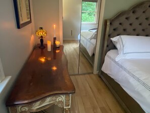 Iron/ironing board, WiFi, bed sheets - The Four Elements in Virginia (Earlysville)