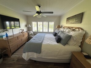 2 bedrooms, iron/ironing board, Internet, bed sheets