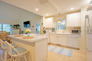 Private kitchen - "The Sand Castle- 2025 Designer Remodel - Quiet Cul-de-Sac w/ Dedicated Office" (Bethany Beach)