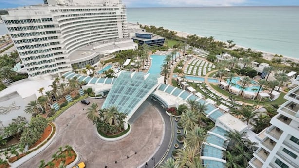 Exterior - Fontainebleau 4BD/5BA Double Suite + 2 Junior Suites (Miami Beach)