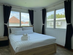 Blackout curtains, iron/ironing board, free WiFi