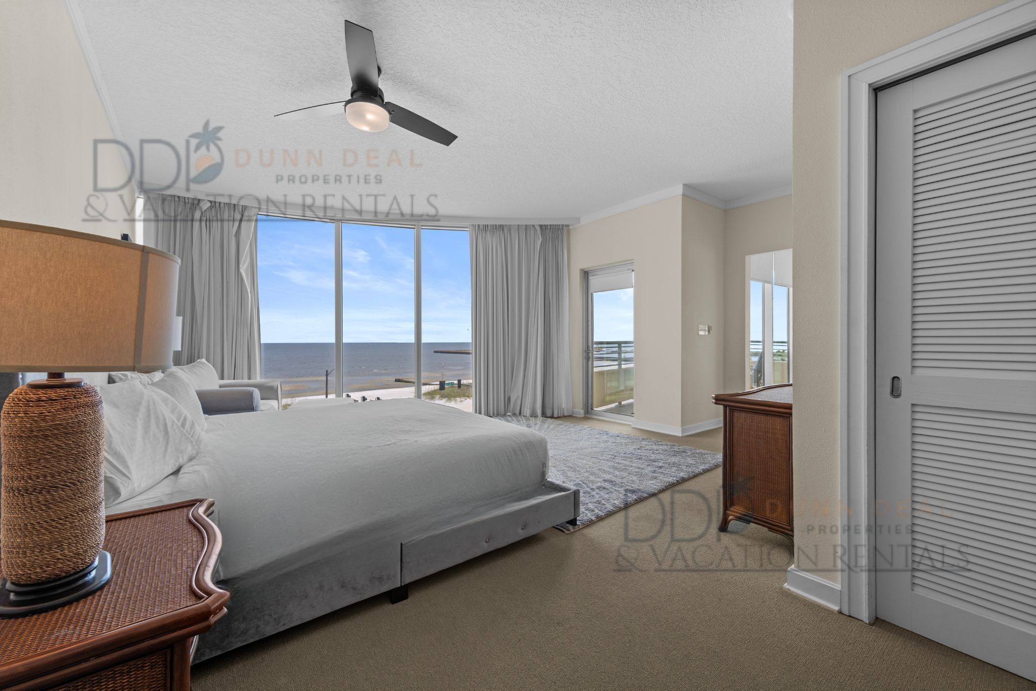 2 多间卧室、WiFi、床单