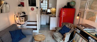 Pretty fisherman's cottage 50m from the beach! Ideal for families, pets welcome!