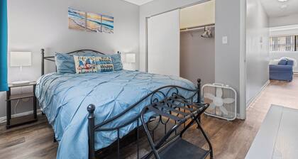 Spacious2BR/Work Crews & Families/Sleeps6/desk/Parking/WIFI/Pet friendly