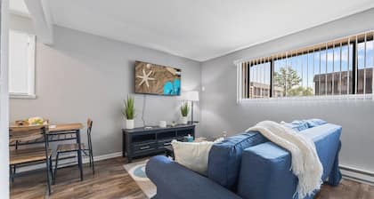 Spacious2BR/Work Crews & Families/Sleeps6/desk/Parking/WIFI/Pet friendly