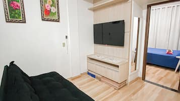 2 quartos, acesso à internet, roupa de cama