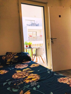 1 camera, ferro/asse da stiro, Wi-Fi, lenzuola