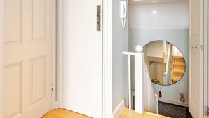Uklassifisert bilde, 3 av 14, knapp