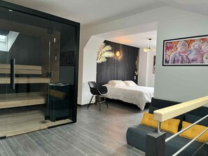 1 habitación, tabla de planchar con plancha, wifi y ropa de cama 