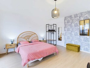 1 habitación y ropa de cama 