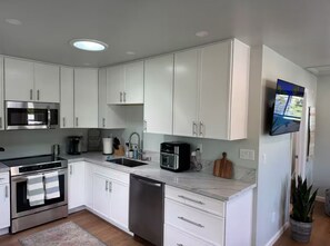Microwave, oven, stovetop, dishwasher