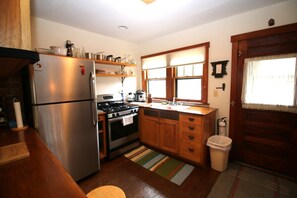 Oven, stovetop