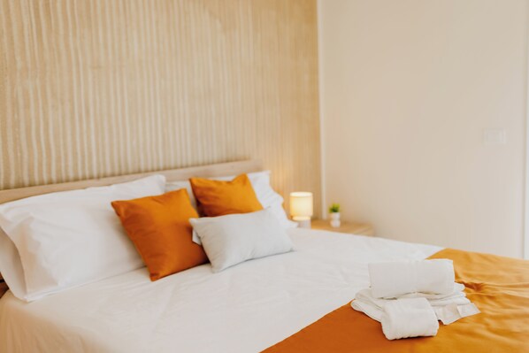 1 slaapkamer, een strijkplank/strijkijzer, internet, beddengoed