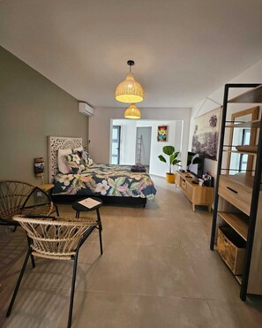 1 habitación, tabla de planchar con plancha, wifi y ropa de cama 