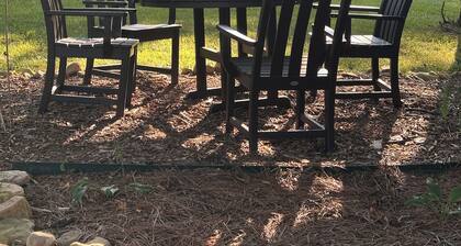 Bird Song Guest House - Luxury Retreat in a pastoral setting - Franklin, TN