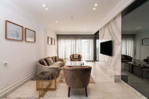 Classic Apartment | Living area