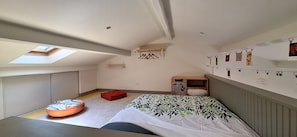 1 bedroom, WiFi, bed sheets